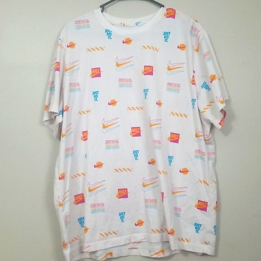 Mens nike tee